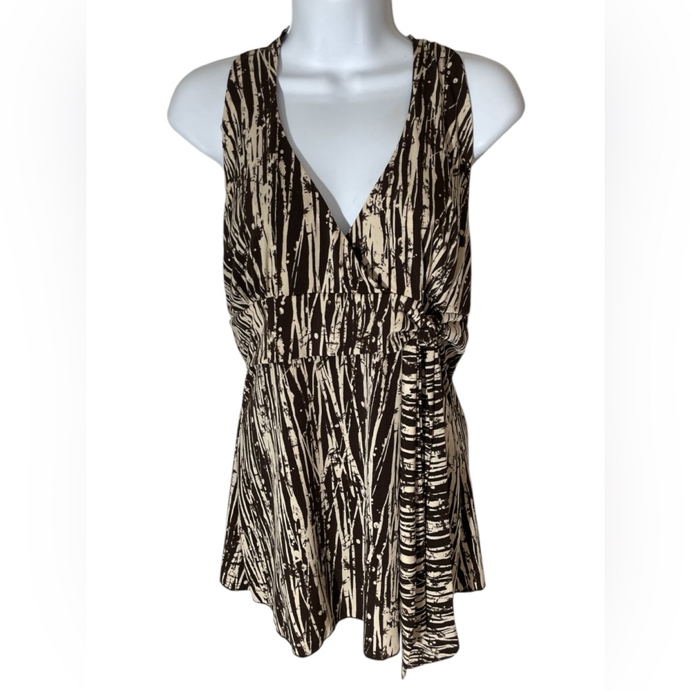 C36- Women’s Medium Dressy halter Tank Top NEW NWT